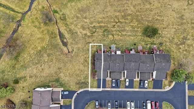 262 Spruce Ct, Raritan Twp., NJ 08822