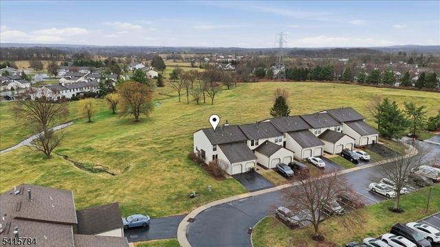 262 Spruce Ct, Raritan Twp., NJ 08822