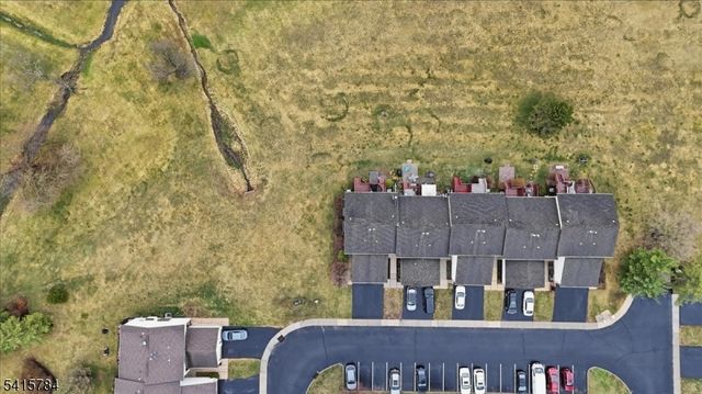 262 Spruce Ct, Raritan Twp., NJ 08822