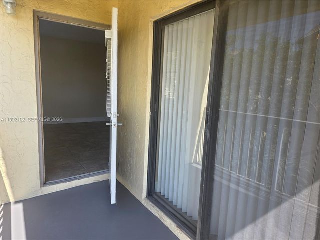 8100 Geneva Ct 432, Doral, FL 33166