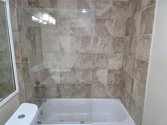 8100 Geneva Ct 432, Doral, FL 33166