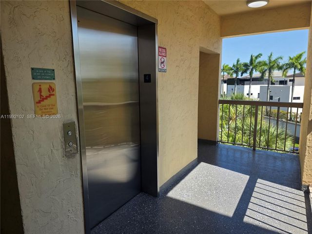 8100 Geneva Ct 432, Doral, FL 33166