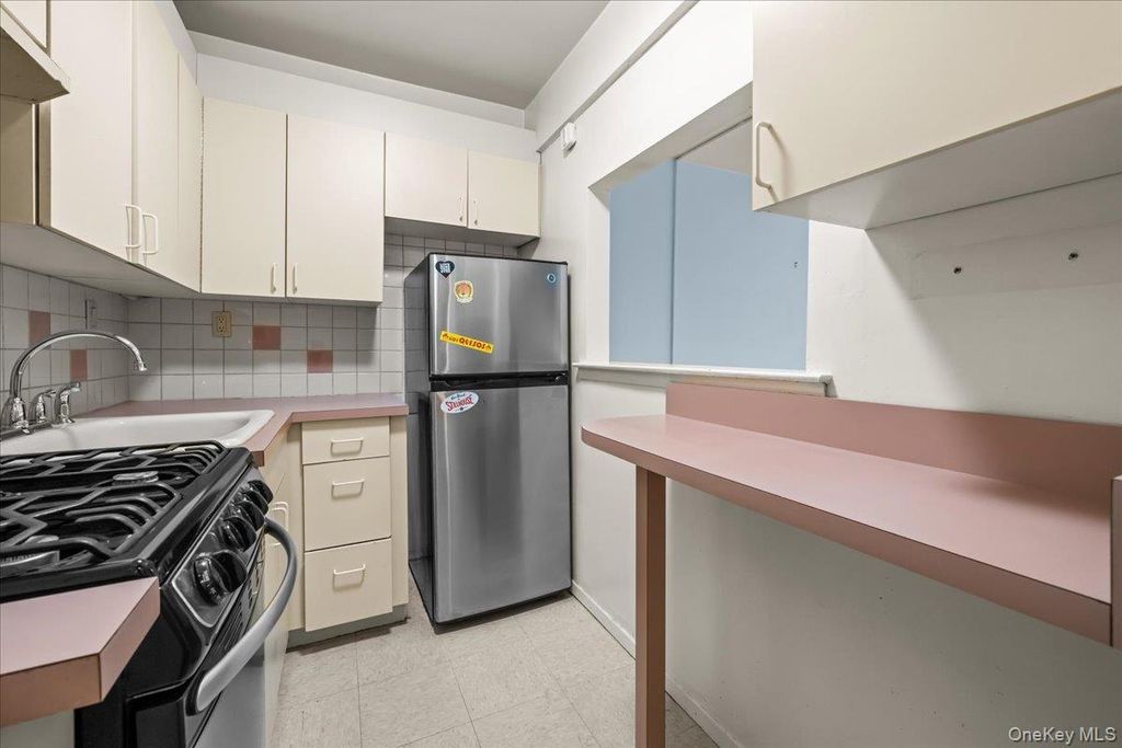 3030 Johnson Avenue 3D, Bronx, NY 10463 — photo 4