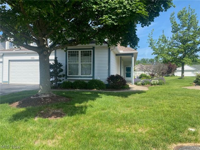 2231 Langford Lane, Avon, OH 44011