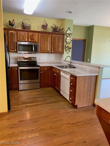 2231 Langford Lane, Avon, OH 44011