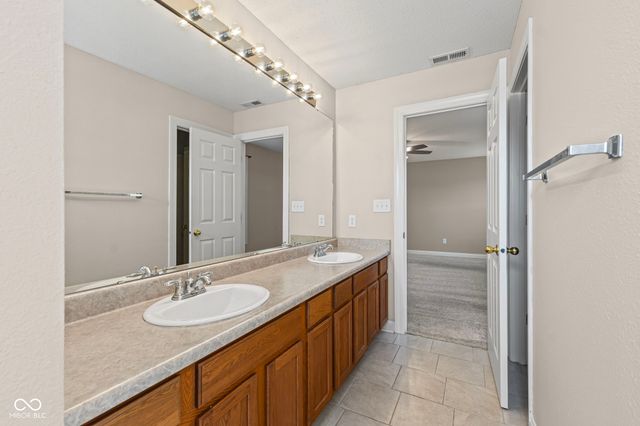 5908 Cabot Drive, Indianapolis, IN 46221