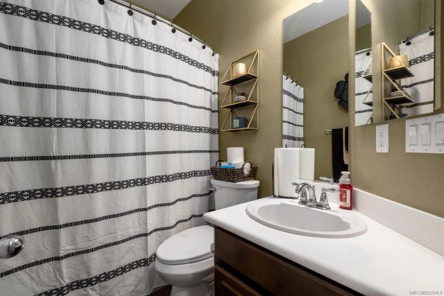 35631 Sainte Foy Street, Murrieta, CA 92563