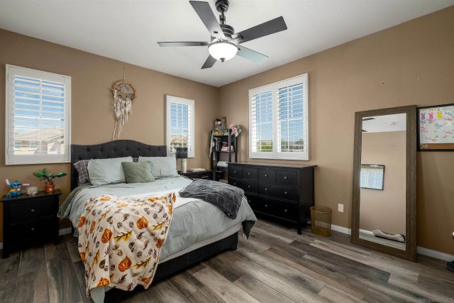 35631 Sainte Foy Street, Murrieta, CA 92563