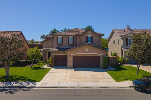 35631 Sainte Foy Street, Murrieta, CA 92563