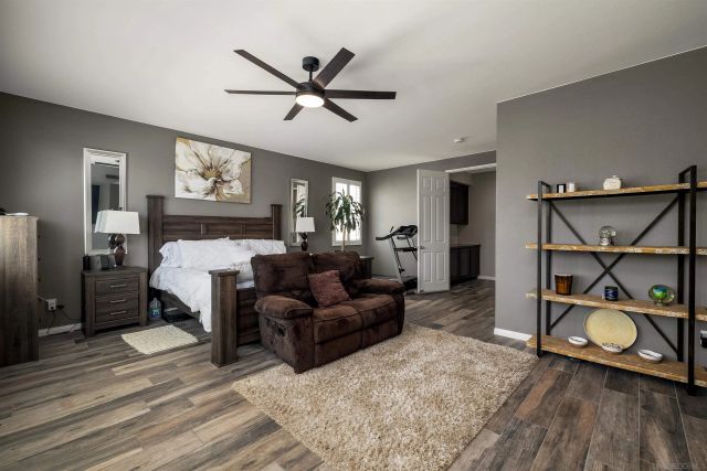 35631 Sainte Foy Street, Murrieta, CA 92563