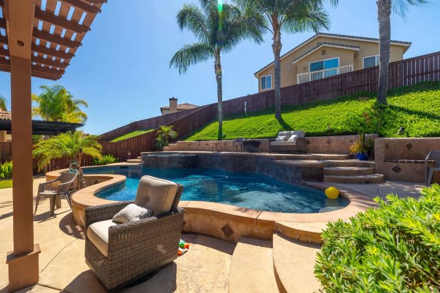 35631 Sainte Foy Street, Murrieta, CA 92563