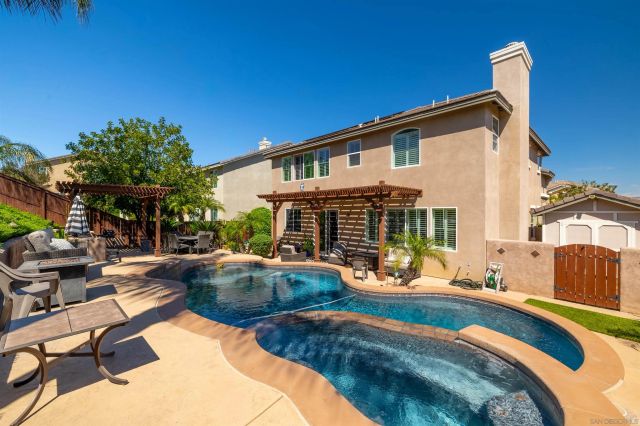 35631 Sainte Foy Street, Murrieta, CA 92563