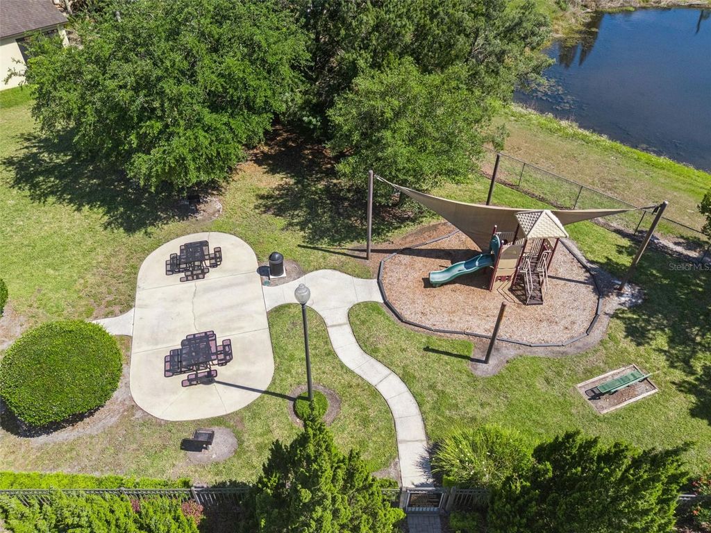 Image 21 of property listing at 9979 ARMANDO CIRCLE, Orlando, FL 32825