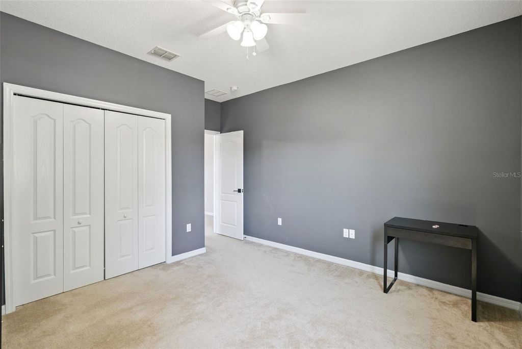 Image 10 of property listing at 9979 ARMANDO CIRCLE, Orlando, FL 32825