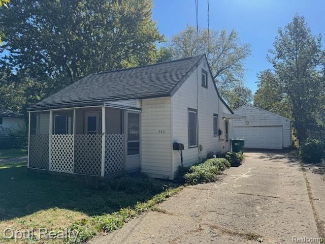 522 E Cavanaugh Road, Lansing, MI 48910