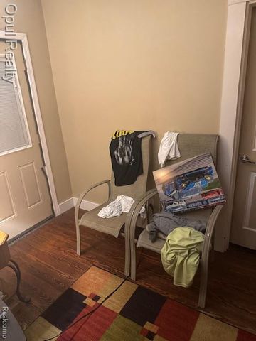 522 E Cavanaugh Road, Lansing, MI 48910