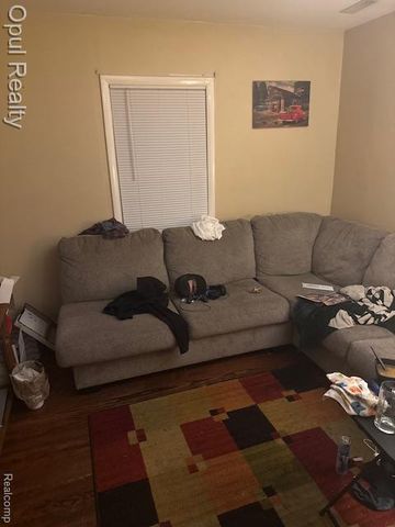 522 E Cavanaugh Road, Lansing, MI 48910