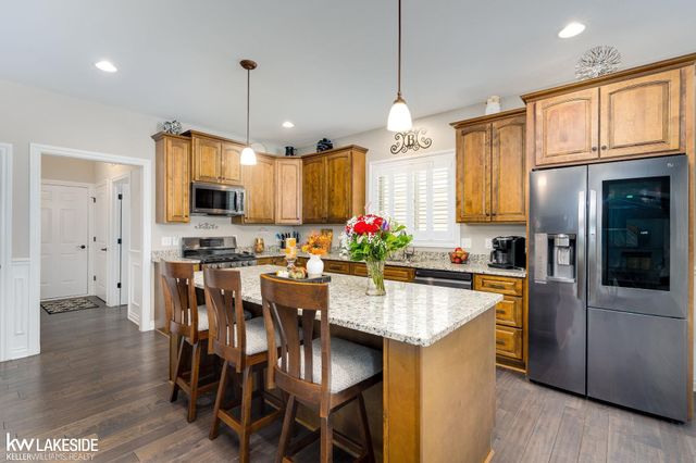 30009 Quincy Street, Chesterfield Twp, MI 48051