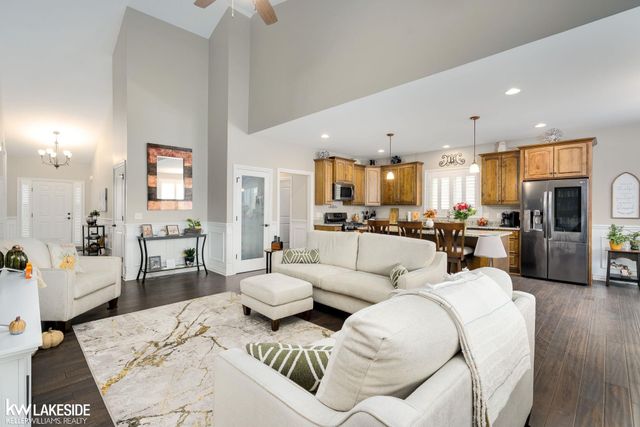 30009 Quincy Street, Chesterfield Twp, MI 48051