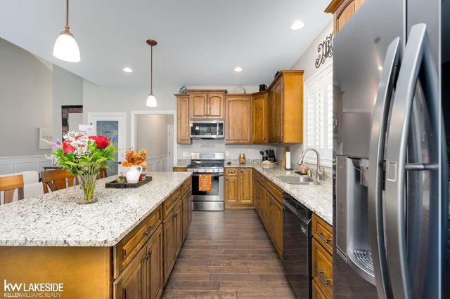 30009 Quincy Street, Chesterfield Twp, MI 48051