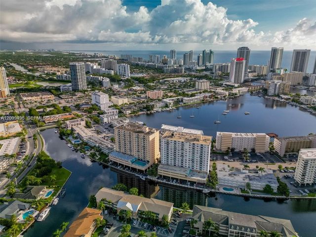 437 Golden Isles Dr 4J, Hallandale Beach, FL 33009