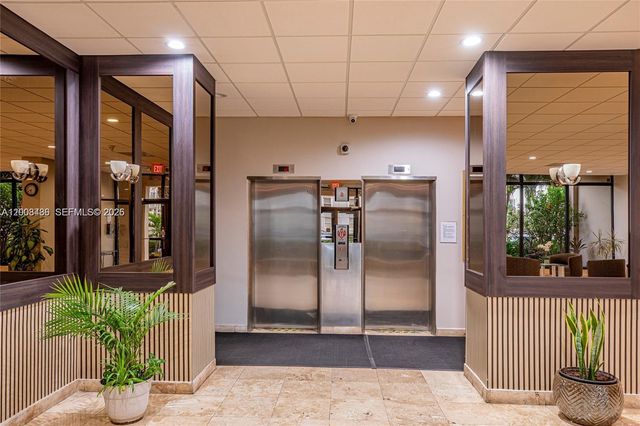 437 Golden Isles Dr 4J, Hallandale Beach, FL 33009