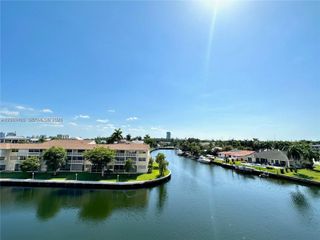 437 Golden Isles Dr 4J, Hallandale Beach, FL 33009