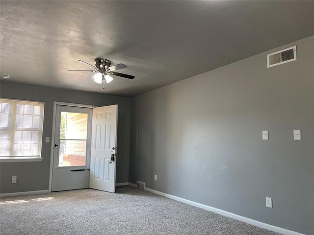 9209 Rhythm Road, Midwest City, OK 73130