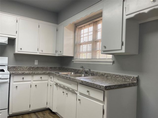 9209 Rhythm Road, Midwest City, OK 73130
