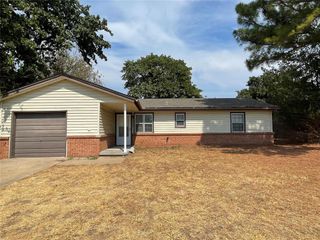 9209 Rhythm Road, Midwest City, OK 73130
