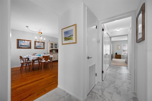 121 ISLAND WAY 323, Clearwater Beach, FL 33767