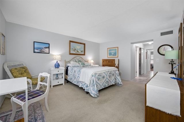 121 ISLAND WAY 323, Clearwater Beach, FL 33767