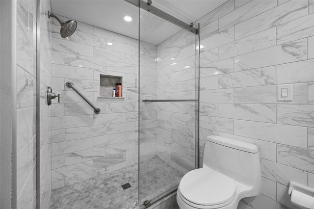 121 ISLAND WAY 323, Clearwater Beach, FL 33767