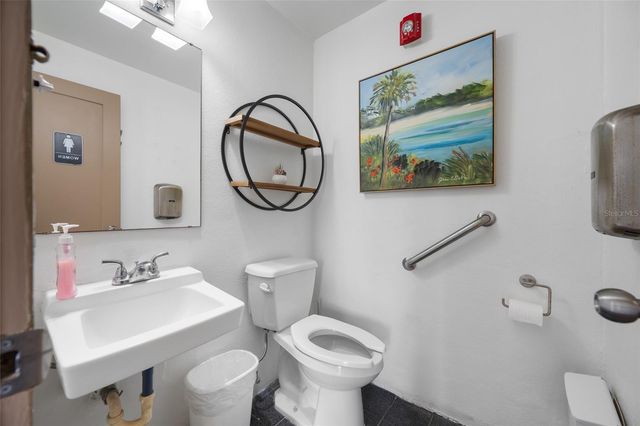 121 ISLAND WAY 323, Clearwater Beach, FL 33767