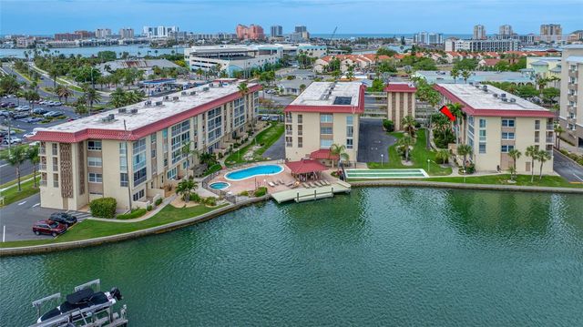 121 ISLAND WAY 323, Clearwater Beach, FL 33767