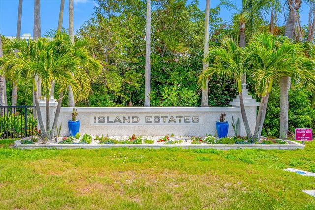 121 ISLAND WAY 323, Clearwater Beach, FL 33767