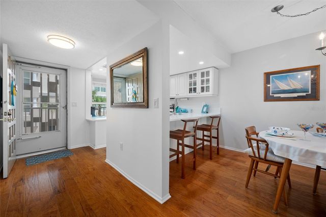 121 ISLAND WAY 323, Clearwater Beach, FL 33767