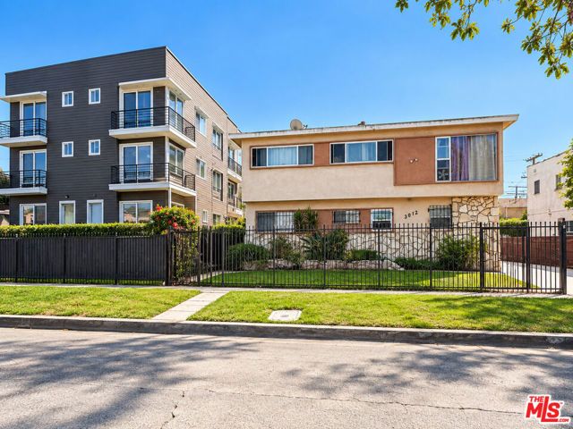 3012 Alsace Avenue, Los Angeles, CA 90016