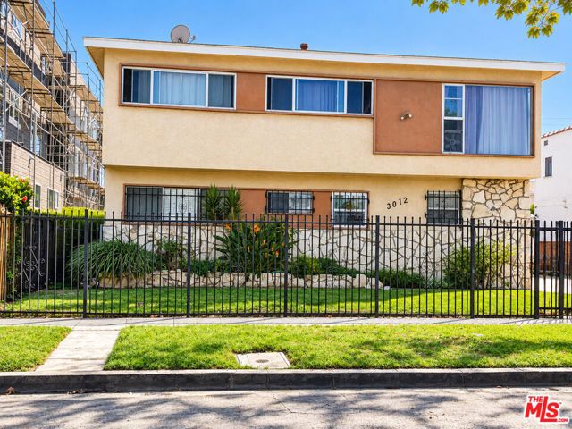3012 Alsace Avenue, Los Angeles, CA 90016