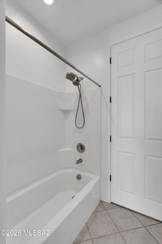 10100 S Rolling Water Drive, Vail, AZ 85641