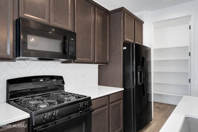 10100 S Rolling Water Drive, Vail, AZ 85641