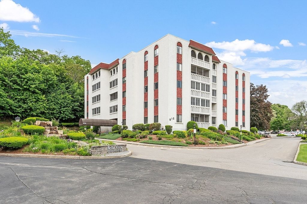 875 John Fitch Hwy 22, Fitchburg, MA 01420