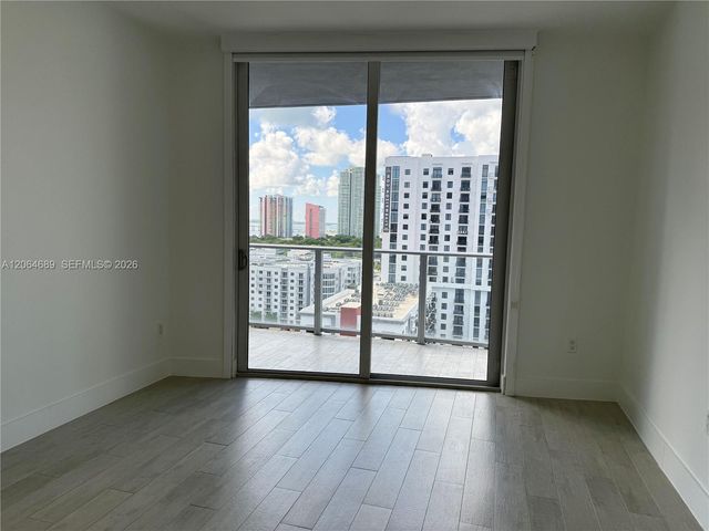 1010 SW 2nd Avenue 1501, Miami, FL 33130