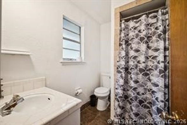 3944 S 93rd East Avenue, Tulsa, OK 74145