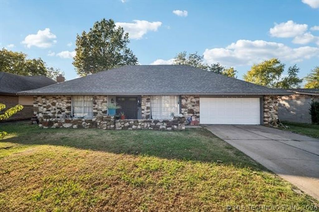 3944 S 93rd East Avenue, Tulsa, OK 74145