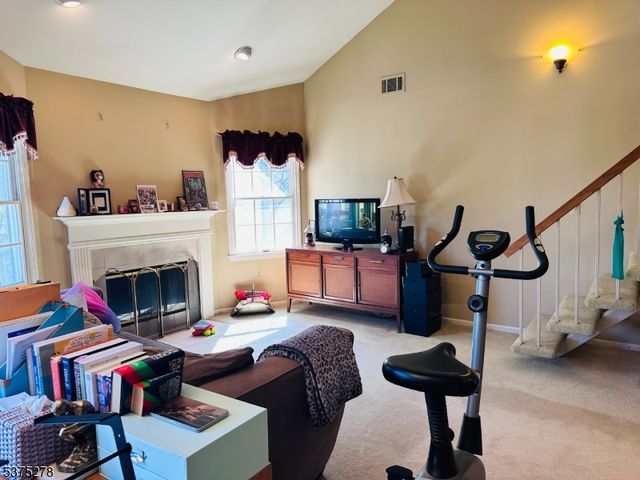 70 Boulder Run Rd, Paterson City, NJ 07501