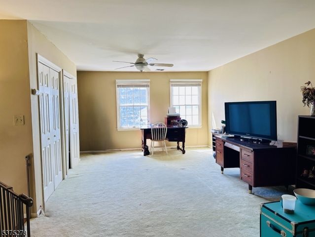 70 Boulder Run Rd, Paterson City, NJ 07501