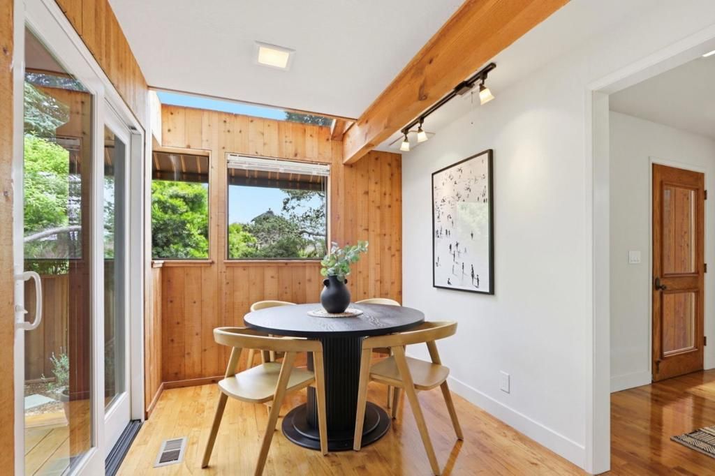 Image 22 of property listing at 328 Cliff Drive, Aptos, CA 95003