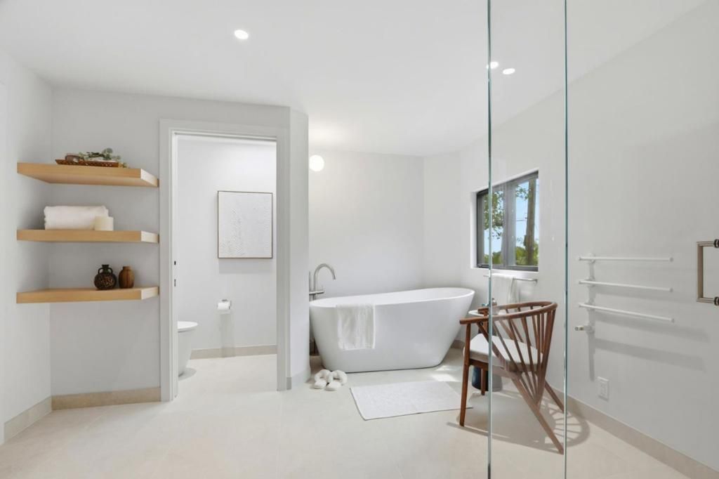 Image 35 of property listing at 328 Cliff Drive, Aptos, CA 95003