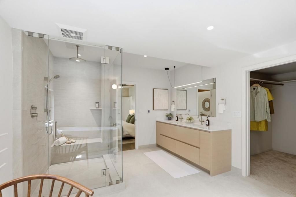 Image 36 of property listing at 328 Cliff Drive, Aptos, CA 95003